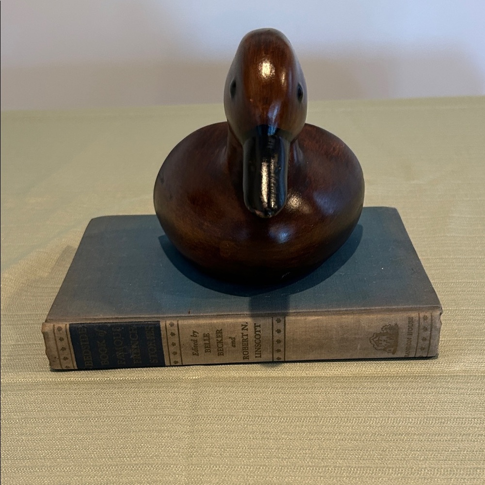 Vintage Wood Look Ceramic Duck Bookend with vintage 1945 Book. - Picture 3 of 7